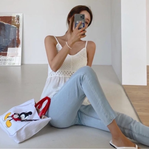 Crop crochet tank white floral embroidery  NWT - Picture 5 of 5